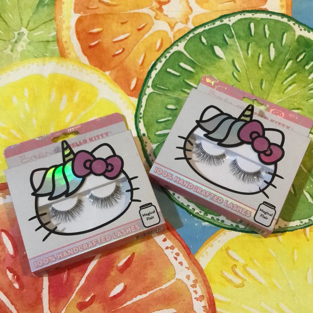 2 Sets of False Lashes